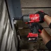llave de impacto M18ONEFHIWF34 funcionando
